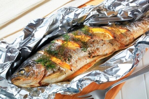 Akşam Yemeğinde Folyo Pişmiş Balıklı Maggi Diyetini uygulayın